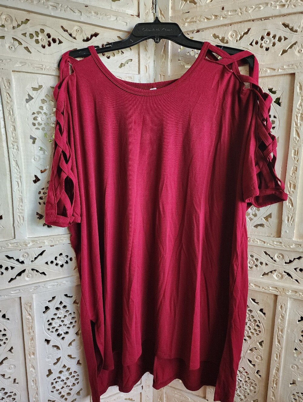 Zenana Premium Burgundy Criss-Cross Cold Shoulder Tunic- Womens Size 2X